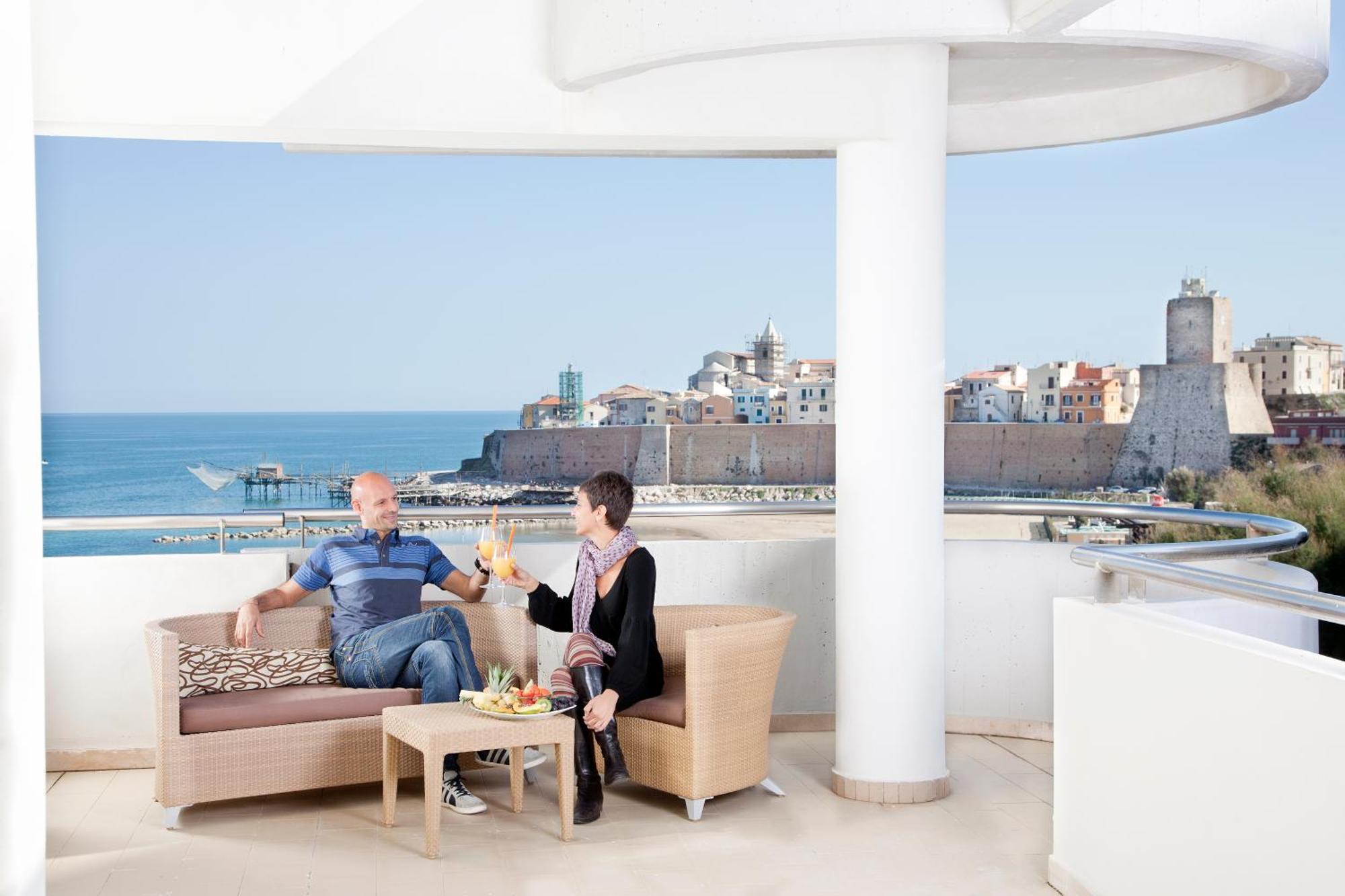 Hotel Mistral 테르몰리 외부 사진